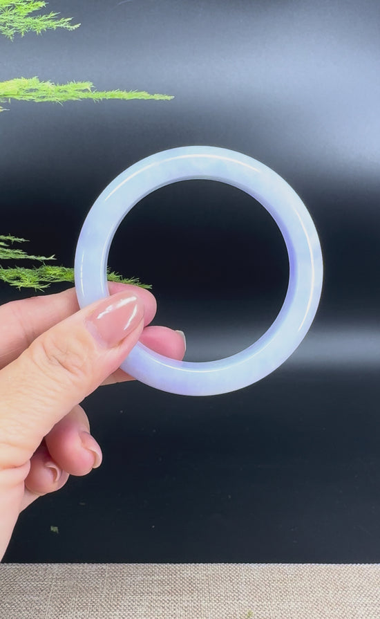 Load and play video in Gallery viewer, Genuine Burmese Lavender Jade Jadeite Bangle Bracelet ( 56mm )

