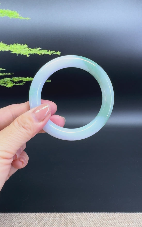 Load and play video in Gallery viewer, Genuine Burmese Lavender Green Jade Jadeite Bangle Bracelet ( 54.8mm )
