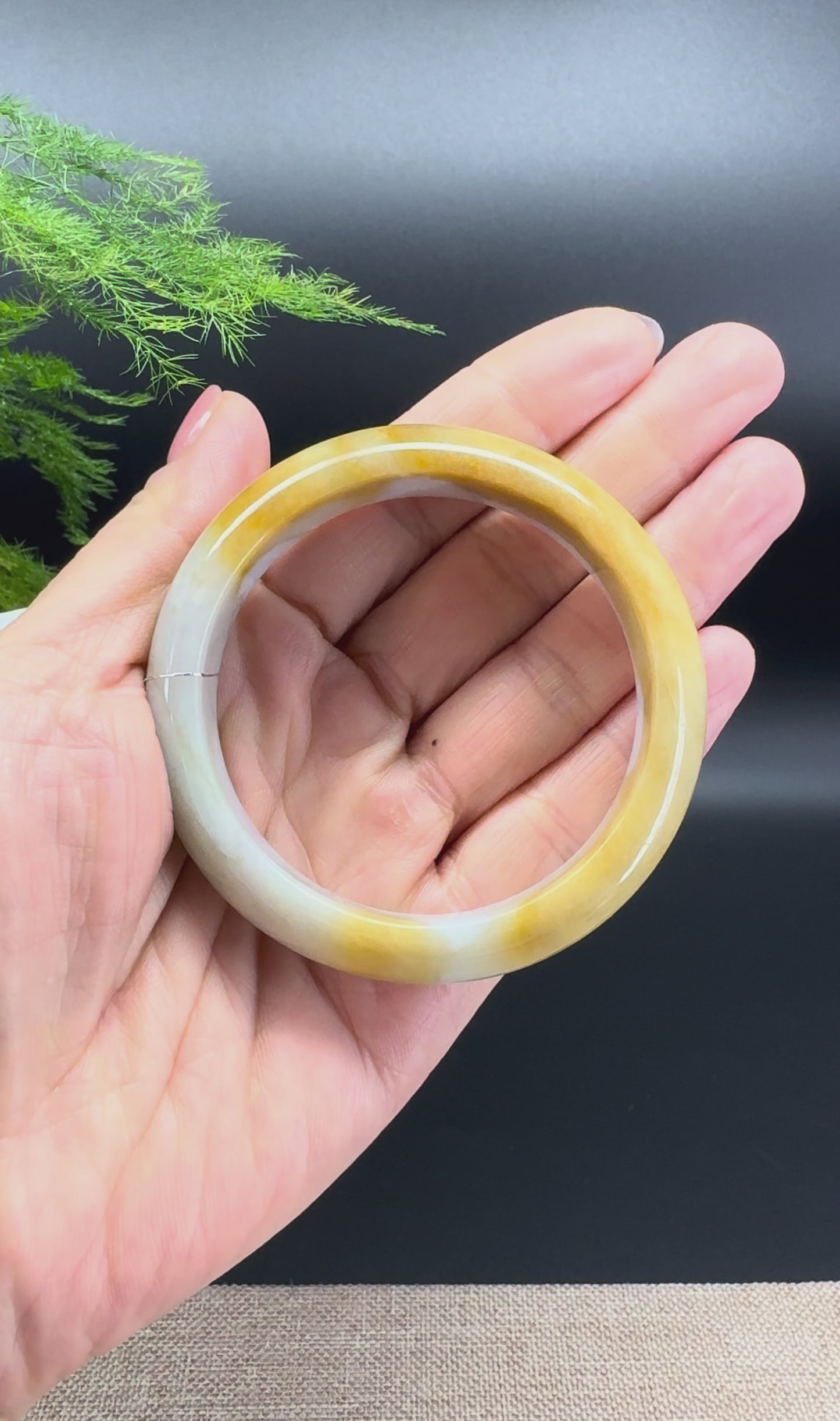 Load and play video in Gallery viewer, Genuine Burmese White Yellow Jade Jadeite Bangle Bracelet ( 53.8mm )
