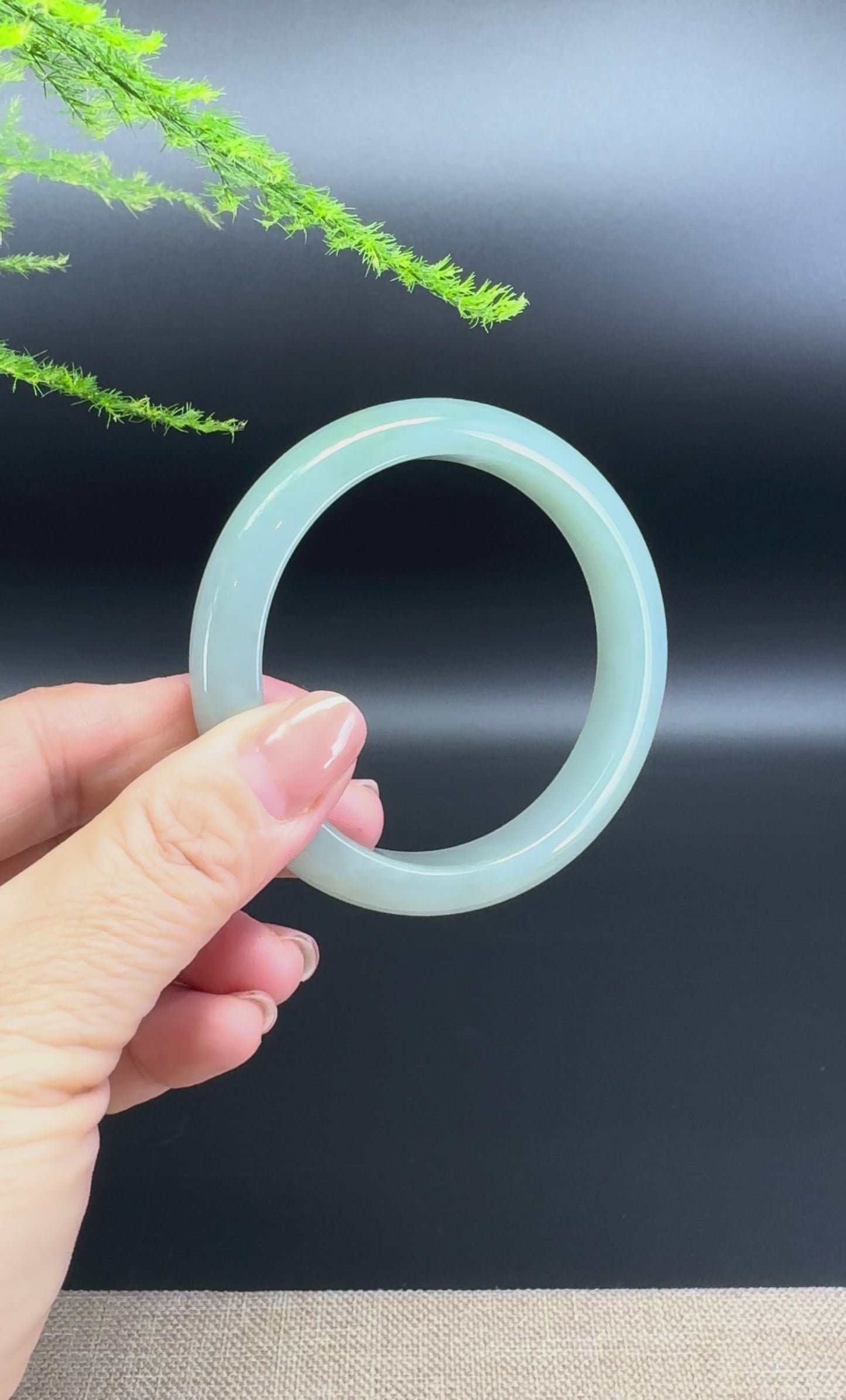 Load and play video in Gallery viewer, Genuine Burmese Matcha Green Jade Jadeite Bangle Bracelet ( 57.5mm )
