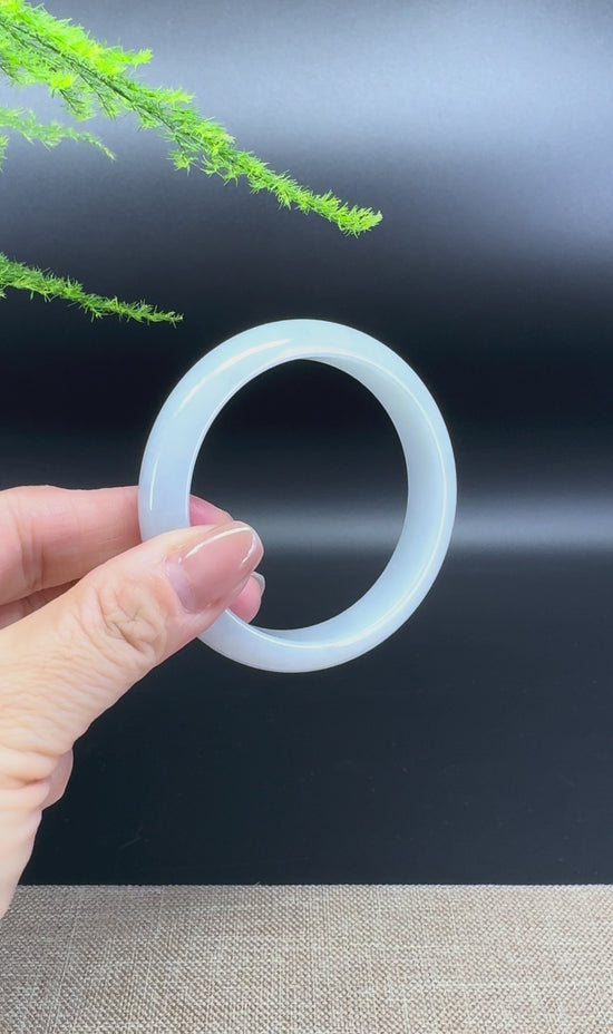 Load and play video in Gallery viewer, Genuine Burmese Icy Jade Jadeite Bangle Bracelet ( 56.4mm )
