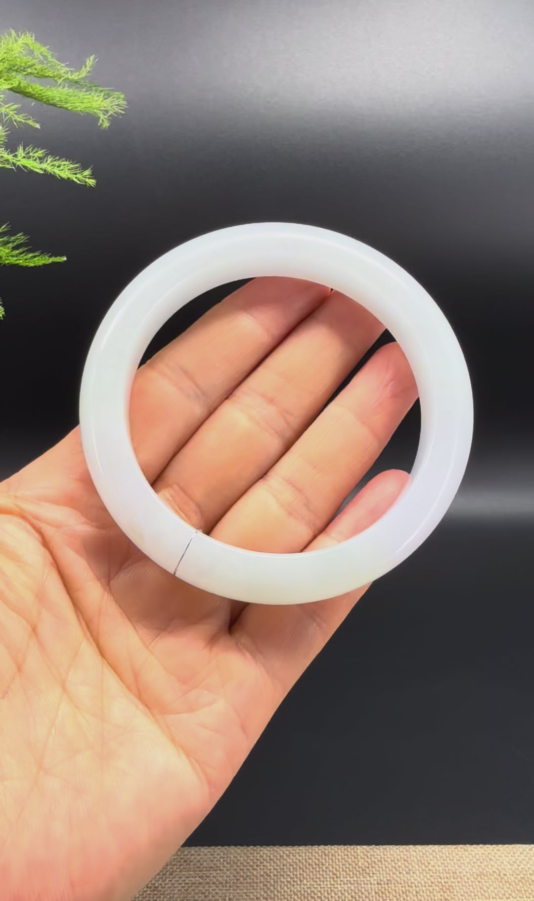 Load and play video in Gallery viewer, Genuine Burmese Light Lavender Green Jade Jadeite Bangle Bracelet ( 60.7mm )

