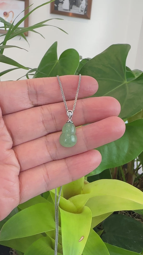 Load and play video in Gallery viewer, RealJade® Co. Natural Green Jadeite Jade &amp;quot;Magic Bottle Gourd&amp;quot; Hulu Necklace With 14k White Gold Diamond Bail
