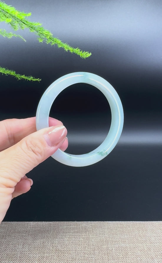 Load and play video in Gallery viewer, Genuine Burmese Icy Green Jade Jadeite Bangle Bracelet ( 56.7mm )
