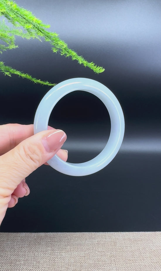 Load and play video in Gallery viewer, Genuine Burmese Lavender Green Jade Jadeite Bangle Bracelet ( 57.8mm )
