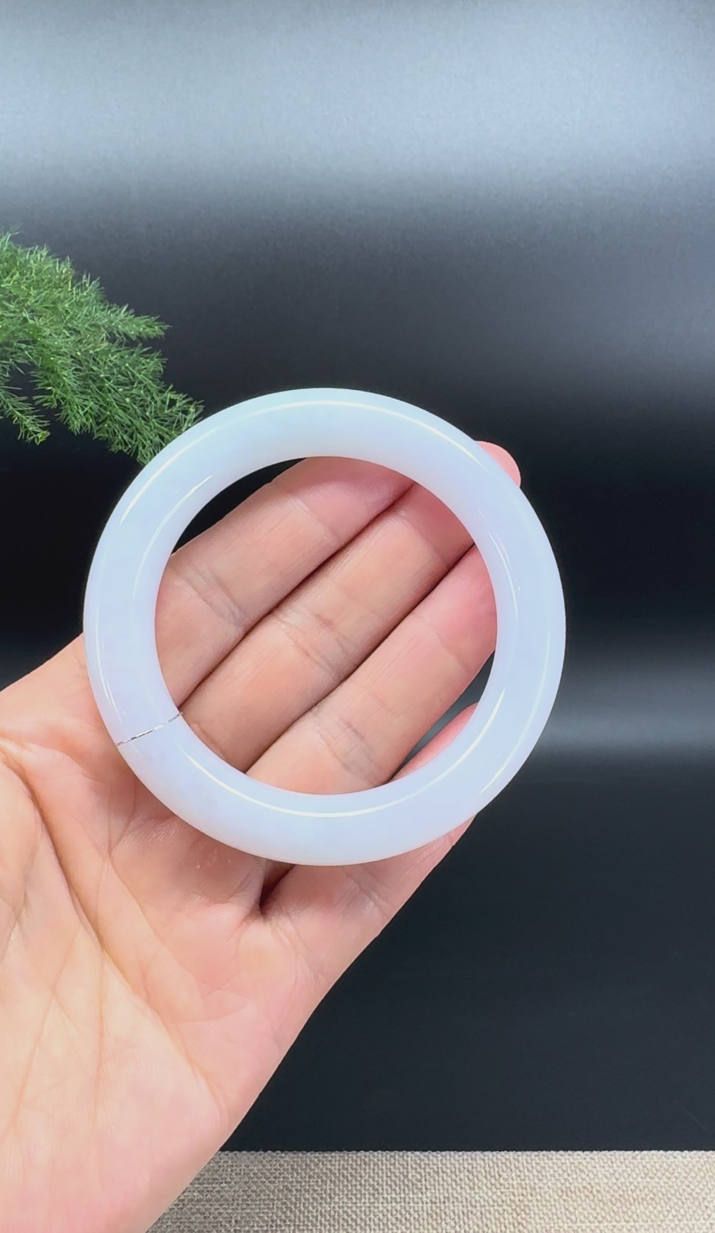 Load and play video in Gallery viewer, Genuine Burmese Icy Lavender Jade Jadeite Bangle Bracelet (53.3mm)
