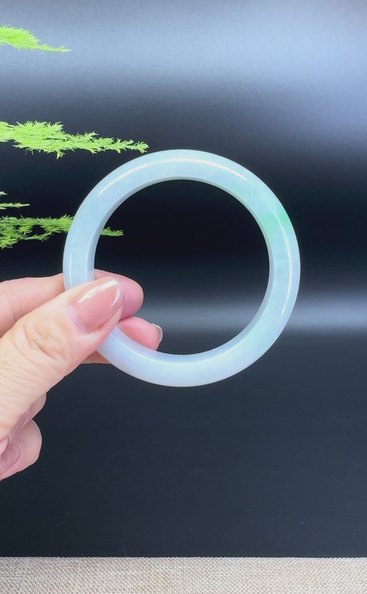 Load and play video in Gallery viewer, Genuine Burmese White Green Jadeite Jade Bangle Bracelet ( 55.6mm )
