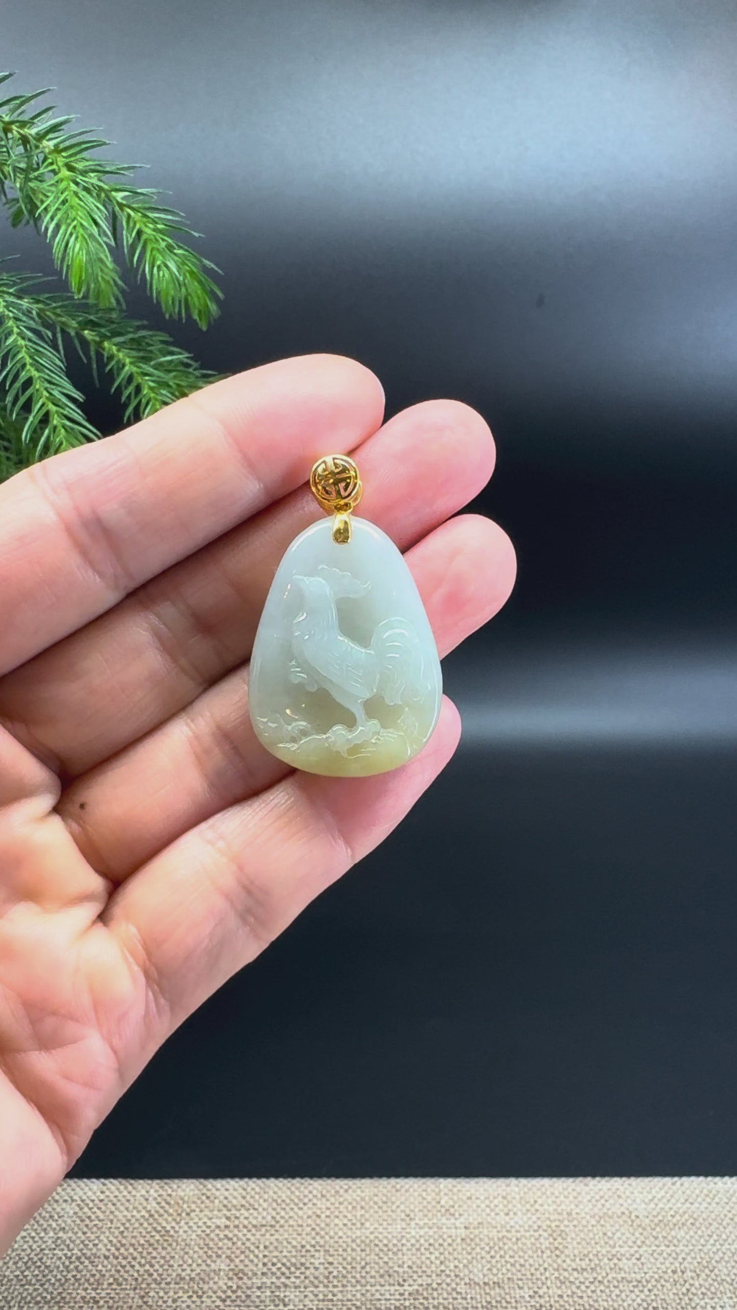 Load and play video in Gallery viewer, RealJade® co. 18k Yellow Gold Natural Light Yellow Green Jadeite Jade Rooster Pendant Necklace
