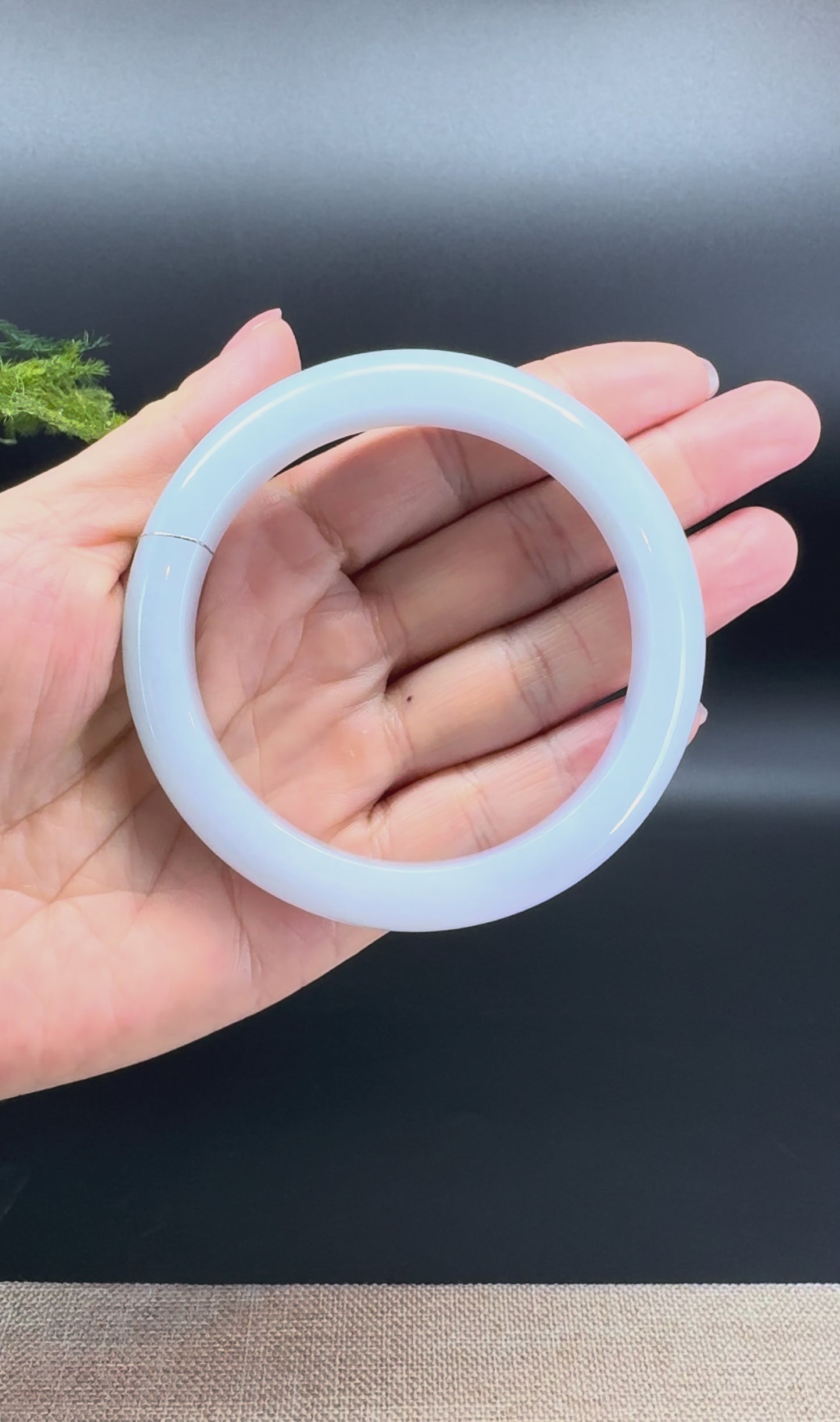 Load and play video in Gallery viewer, Genuine Burmese Lavender Green Jade Jadeite Bangle Bracelet ( 61mm )
