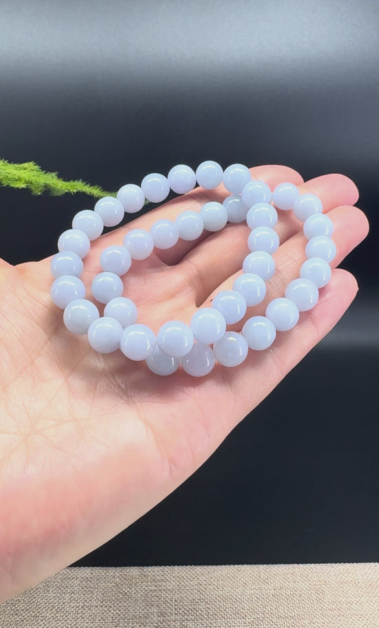 Load and play video in Gallery viewer, Natural Jadeite Jade Round Lavender Beads Bracelet ( 9 mm )

