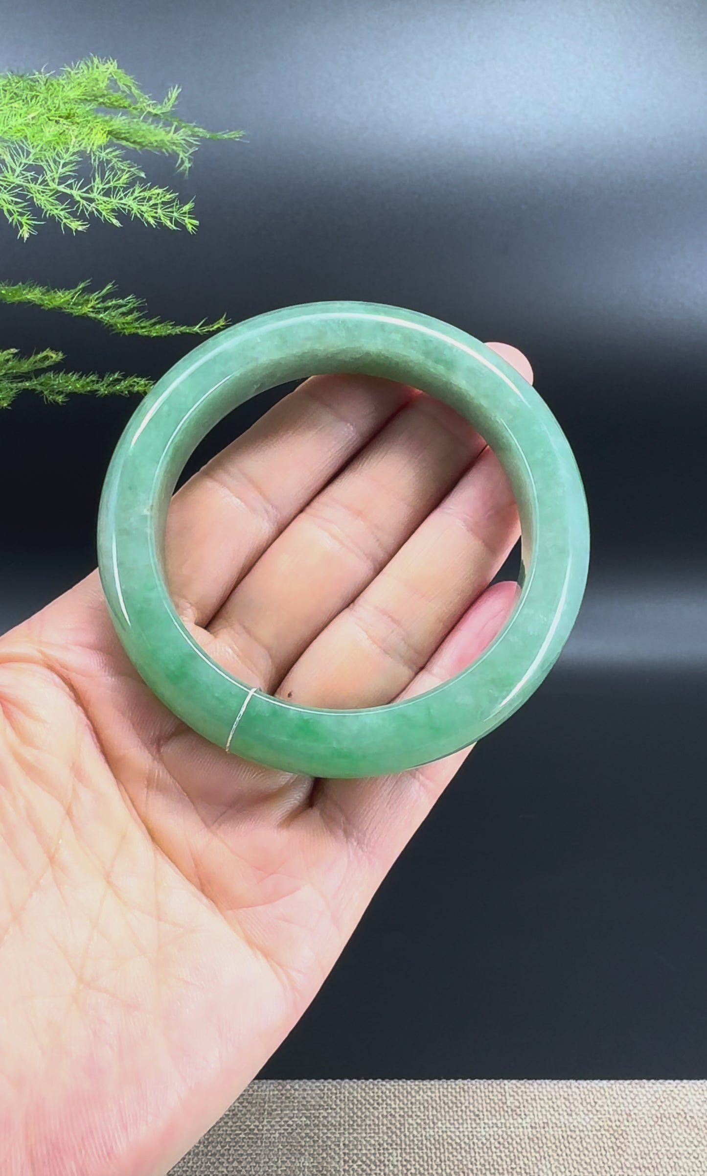 Load and play video in Gallery viewer, Genuine Burmese Forest Green Jade Jadeite Bangle Bracelet ( 58.2mm )
