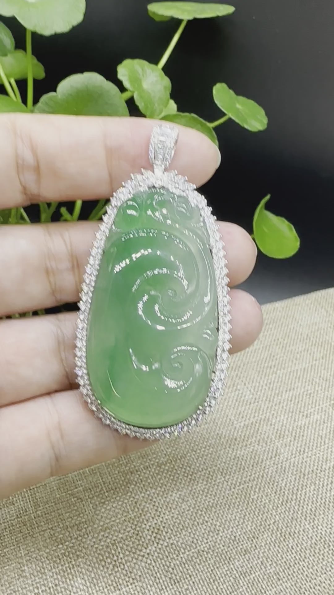 Load and play video in Gallery viewer, High end RealJade® Co. Genuine Burmese Green Jadeite Jade RuYi Pendant with 18k White Gold Diamond Bail
