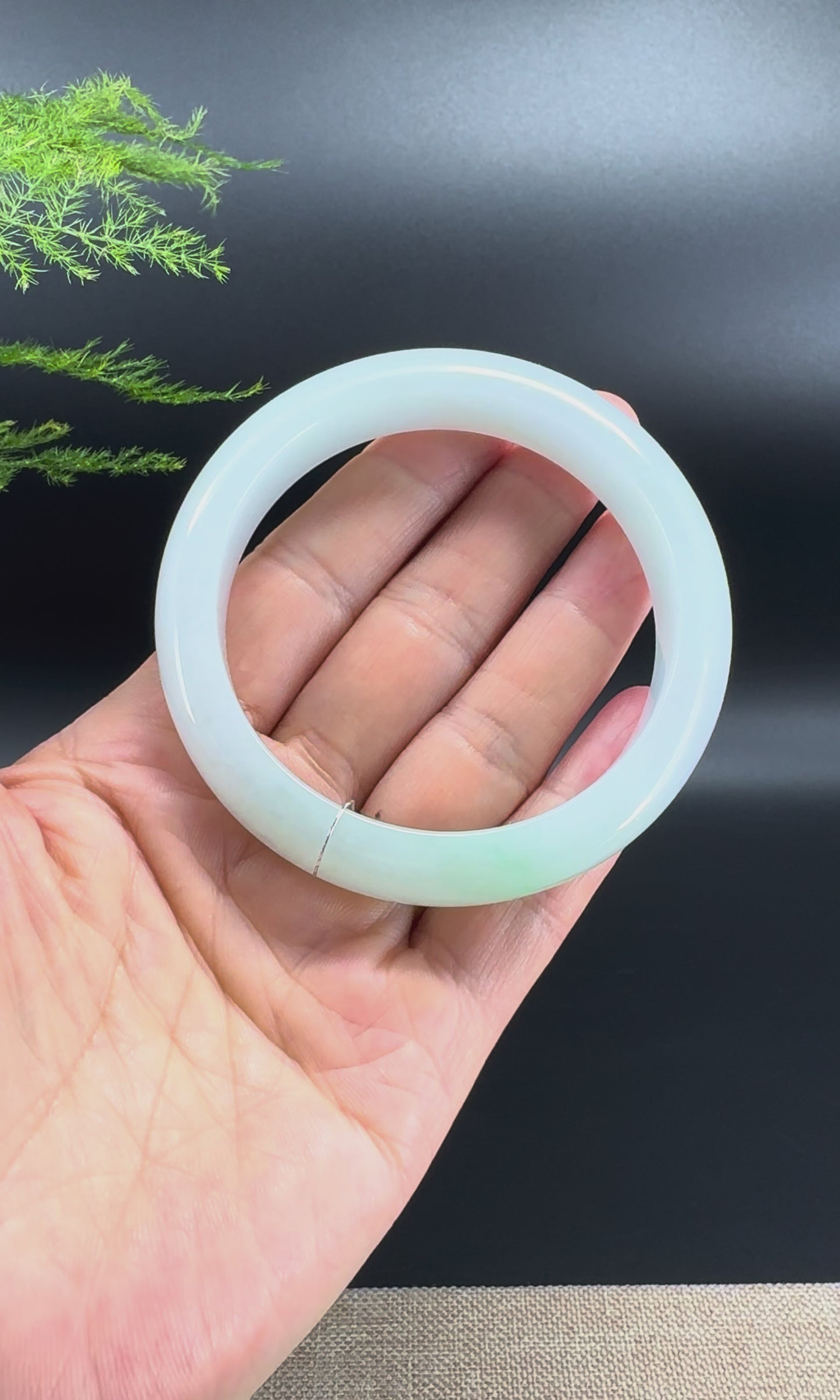 Load and play video in Gallery viewer, Genuine Burmese Lavender Green Jade Jadeite Bangle Bracelet ( 58.7mm )
