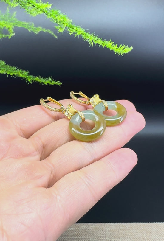 Load and play video in Gallery viewer, 18k Yellow Gold Genuine Yellow Green Jadeite Jade Earrings With Diamonds
