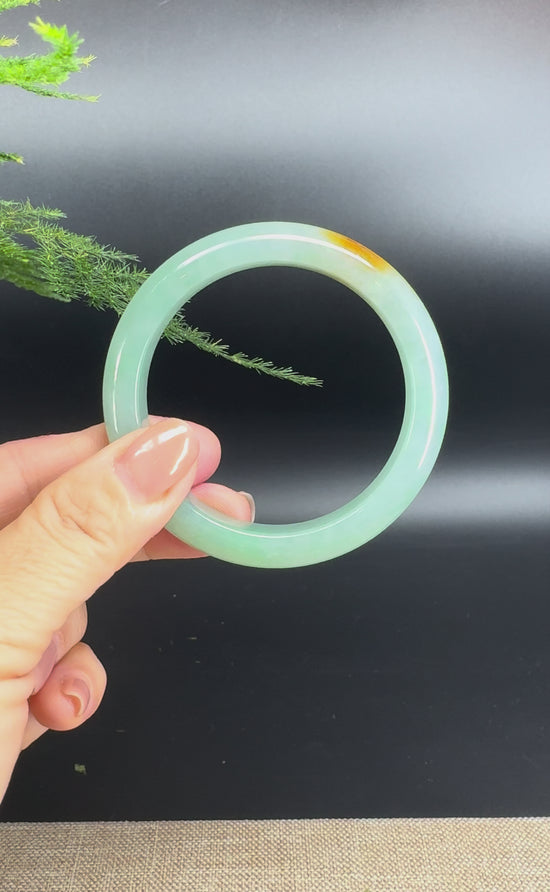 Load and play video in Gallery viewer, Genuine Burmese Yellow Green Jade Jadeite Bangle Bracelet ( 54mm )
