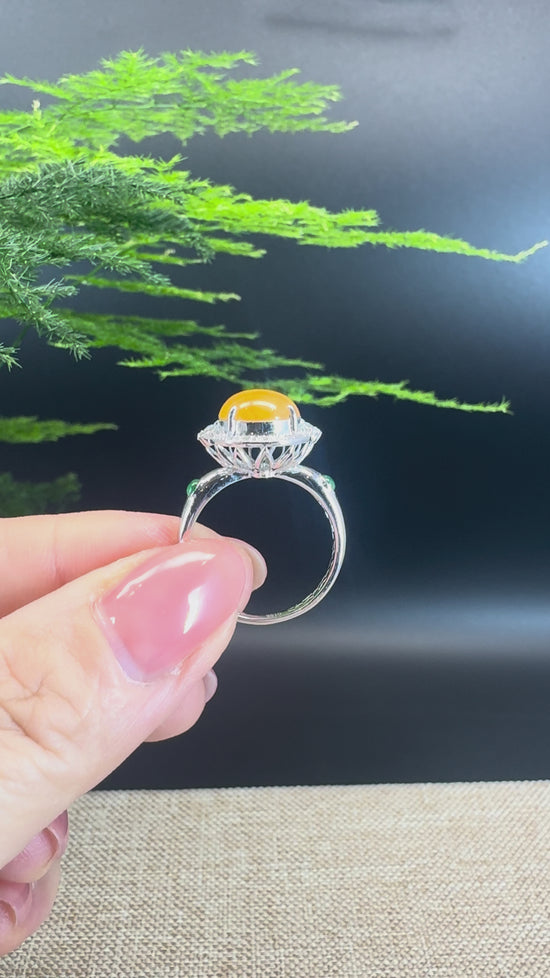 Load and play video in Gallery viewer, RealJade® &amp;quot;Signature Signet&amp;quot; 18K White Gold Honey Yellow Jadeite Jade Diamonds Classic Ring
