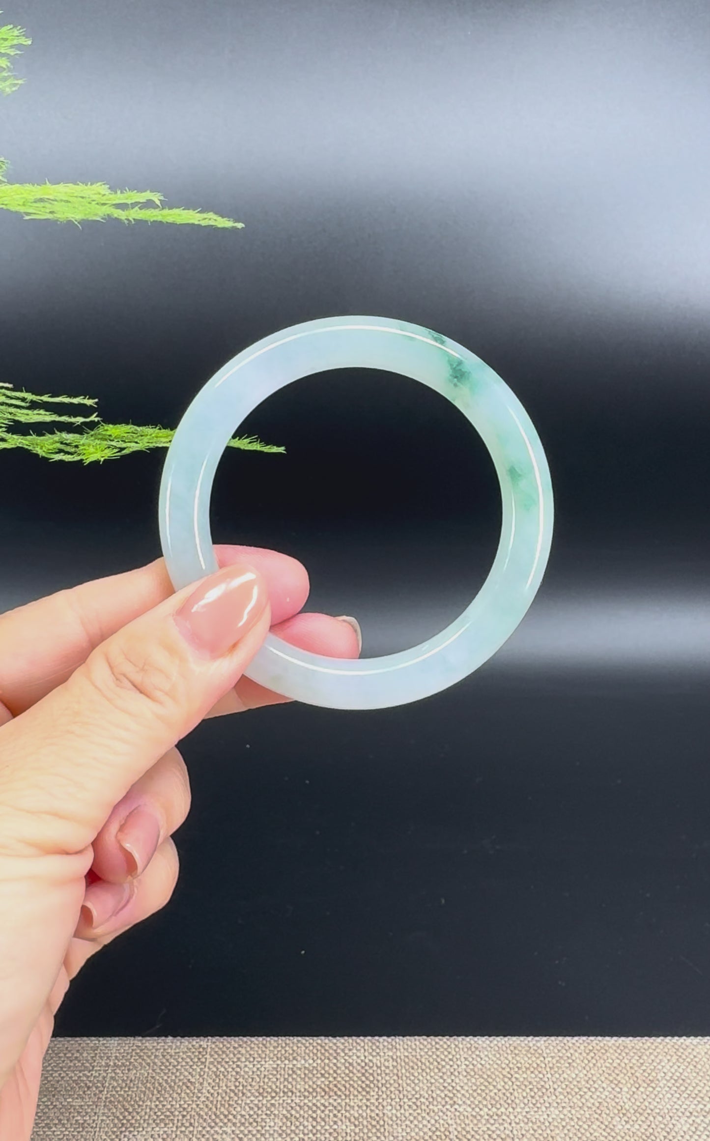 Load and play video in Gallery viewer, Genuine Burmese Icy Green Jade Jadeite Bangle Bracelet (52.1mm)
