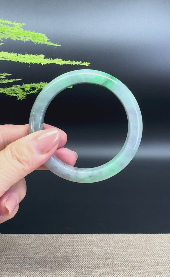 Load and play video in Gallery viewer, Genuine Burmese black Green Jade Jadeite Bangle Bracelet (54.9mm)
