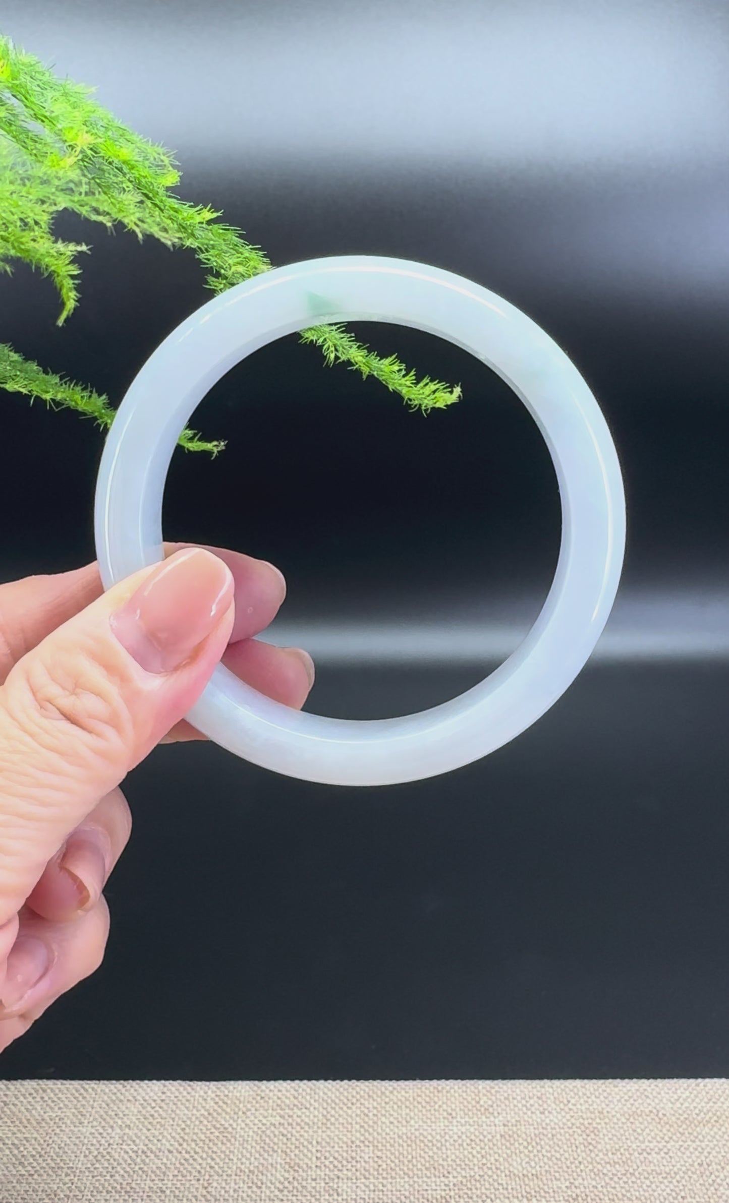 Load and play video in Gallery viewer, Genuine Burmese White Green Jade Jadeite Bangle Bracelet ( 58.9mm )
