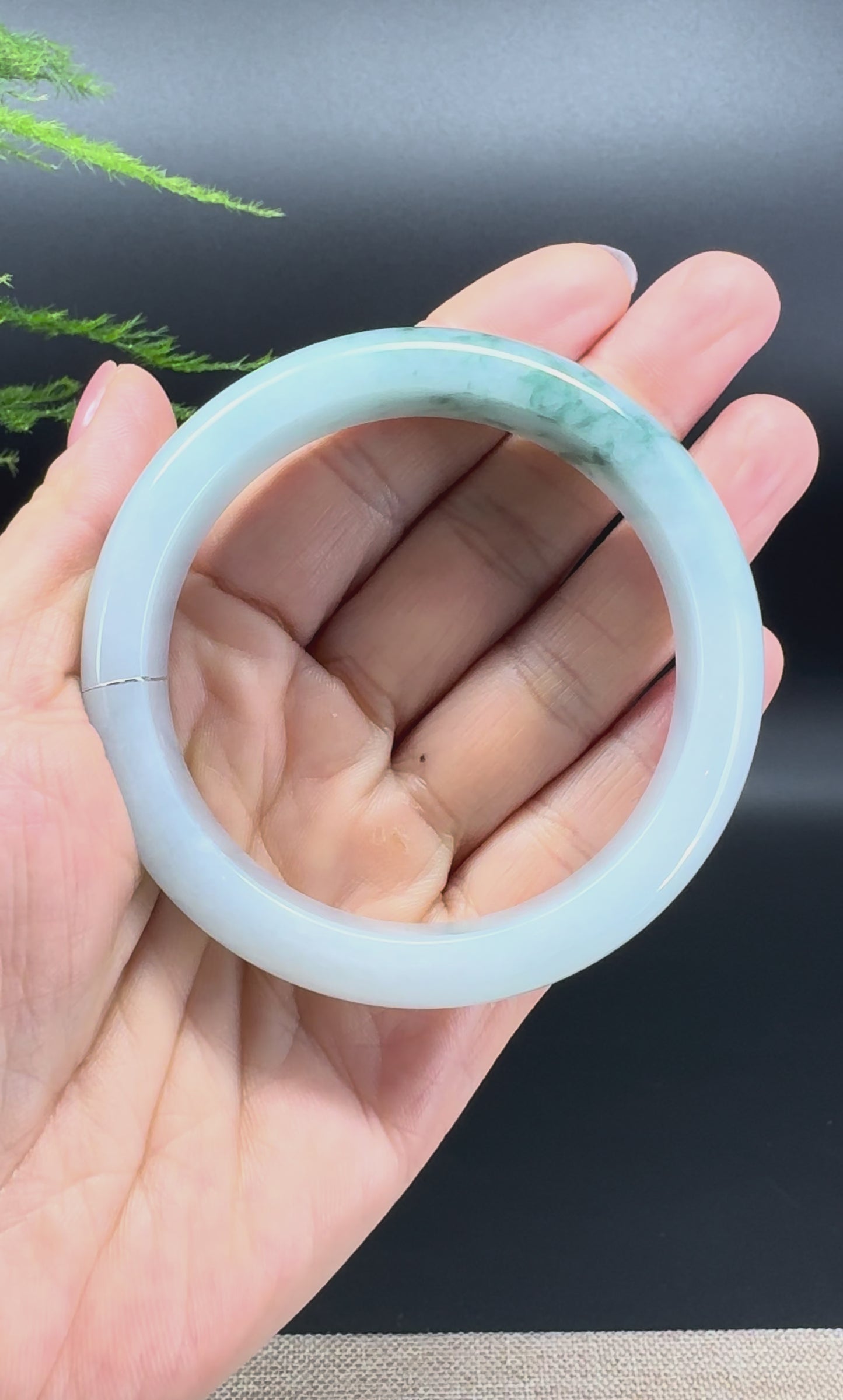 Genuine Burmese Oil Green Jade Jadeite Bangle Bracelet (57.5mm)