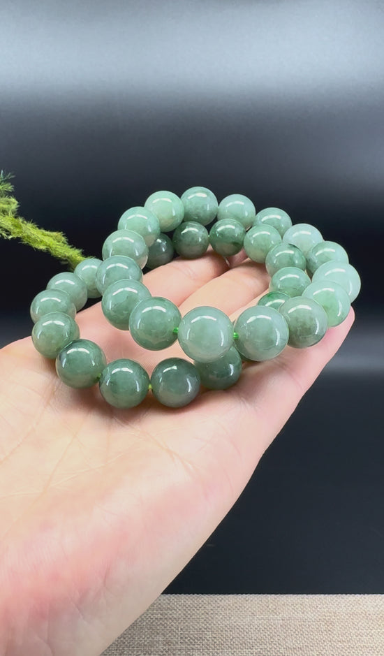 Load and play video in Gallery viewer, RealJade® Genuine Jadeite Jade Round  Green Beads Bracelet ( 12mm ) For Men
