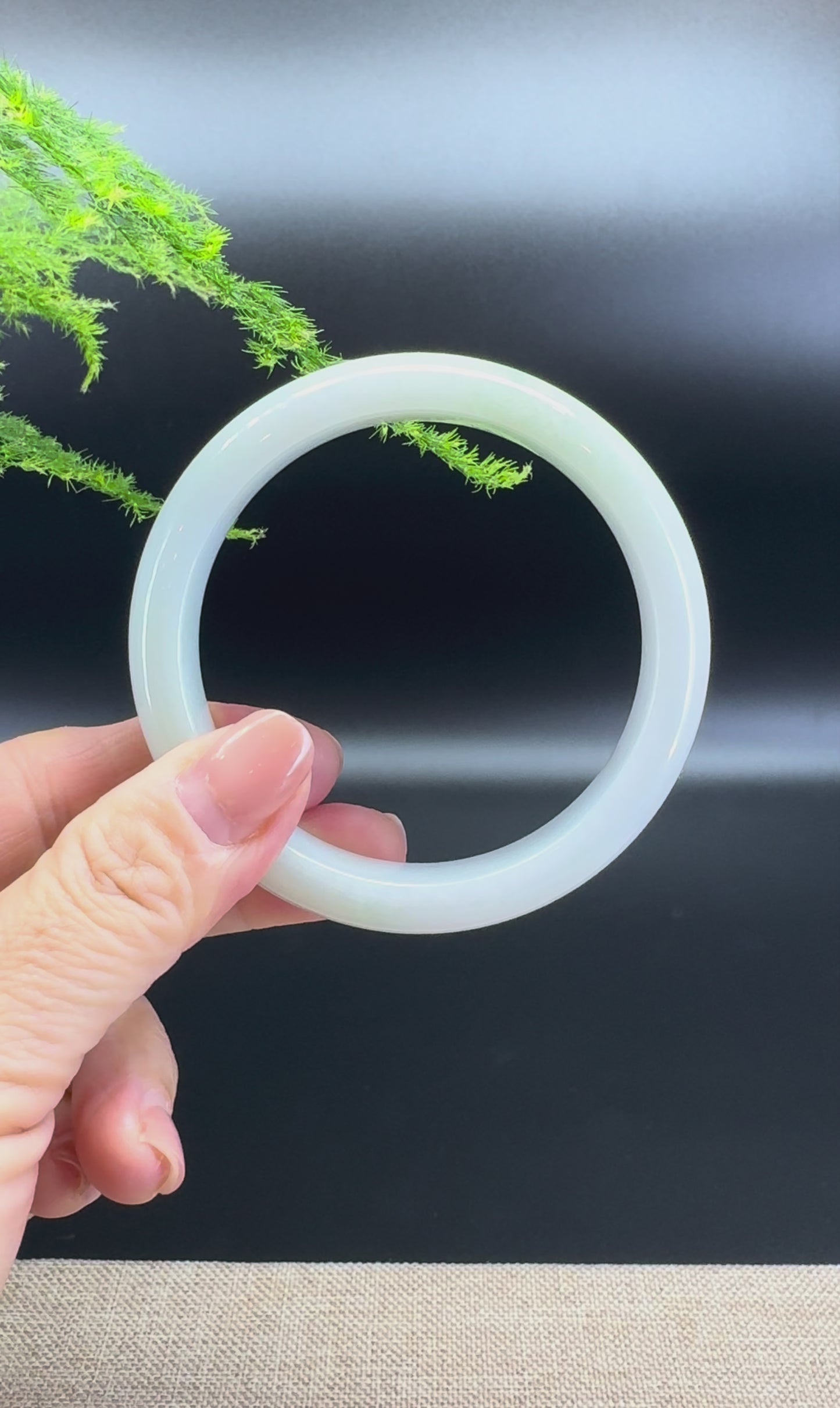 Load and play video in Gallery viewer, Genuine Burmese Lavender Green Jade Jadeite Bangle Bracelet ( 58.7mm )

