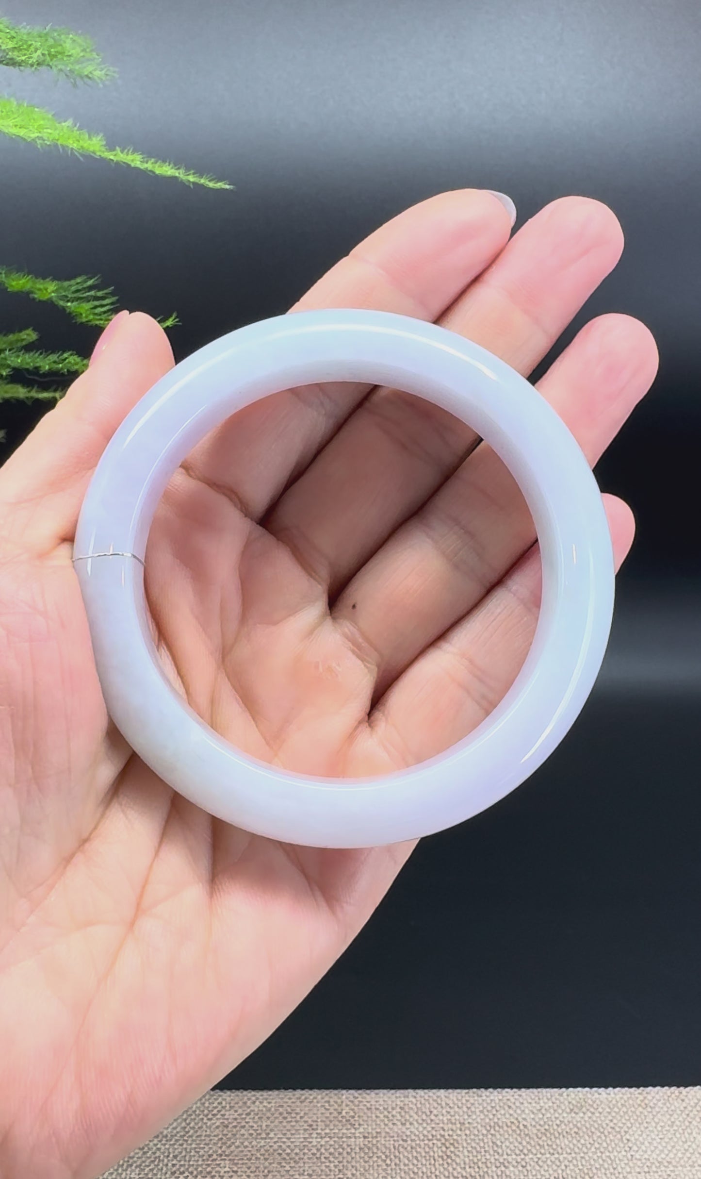Load and play video in Gallery viewer, Genuine Burmese Lavender Green Jade Jadeite Bangle Bracelet ( 56.4mm )
