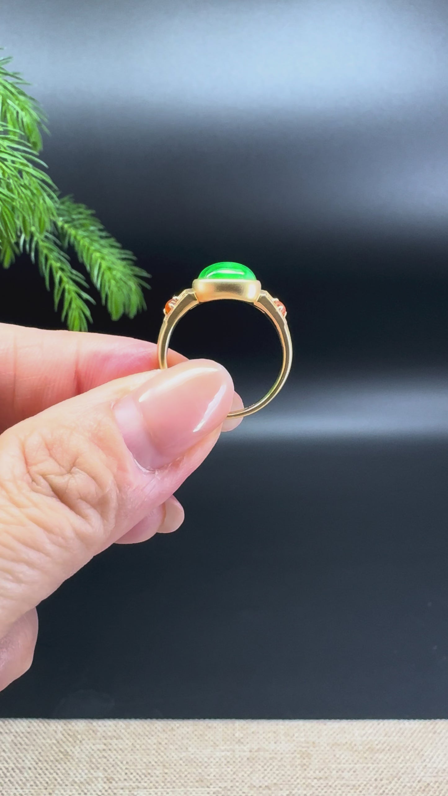RealJade®Co.18k Yellow Gold Natural Green Jadeite Mini Hulu Ring