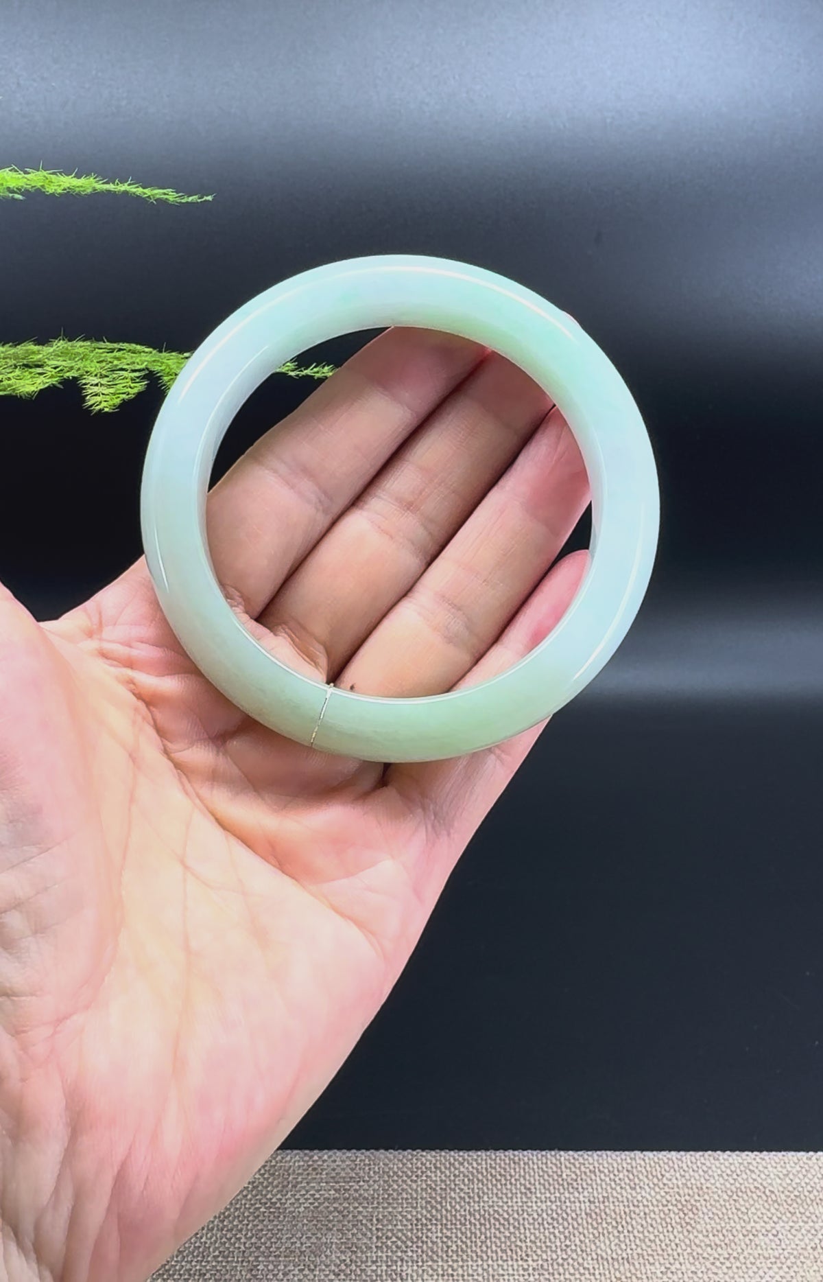 Genuine Burmese Light Green Jade Jadeite Bangle Bracelet ( 60.5mm )