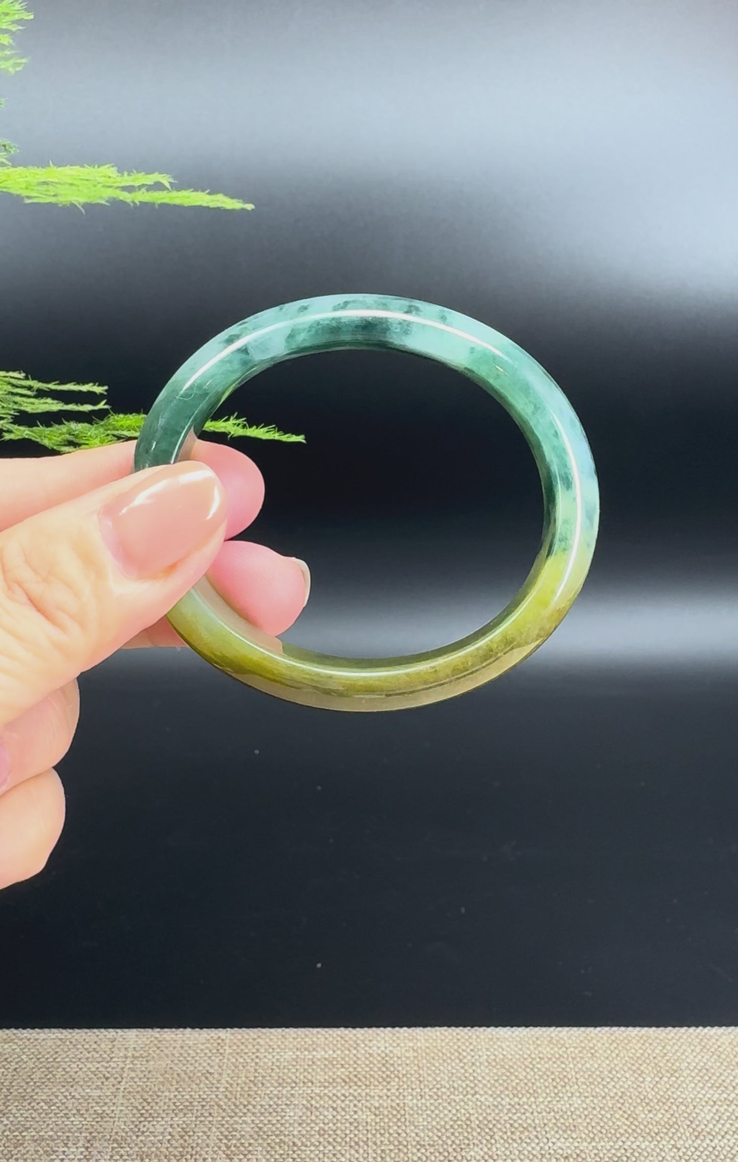 Load and play video in Gallery viewer, Genuine Burmese Blue Flower Yellow Jade Jadeite Bangle Bracelet ( 52.5mm*45.1 )
