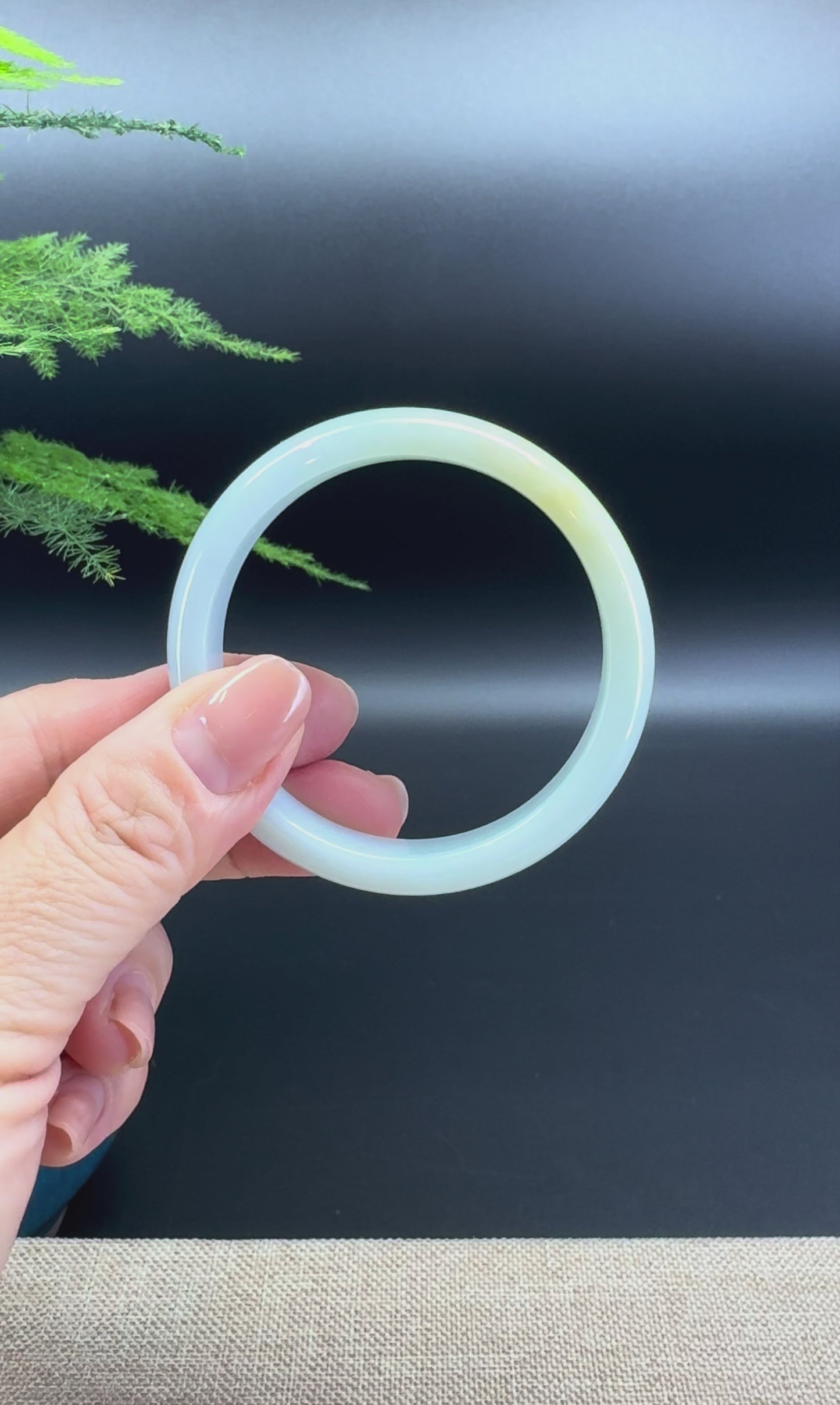 Genuine Burmese Yellow Green Jade Jadeite Bangle Bracelet ( 49.9mm )