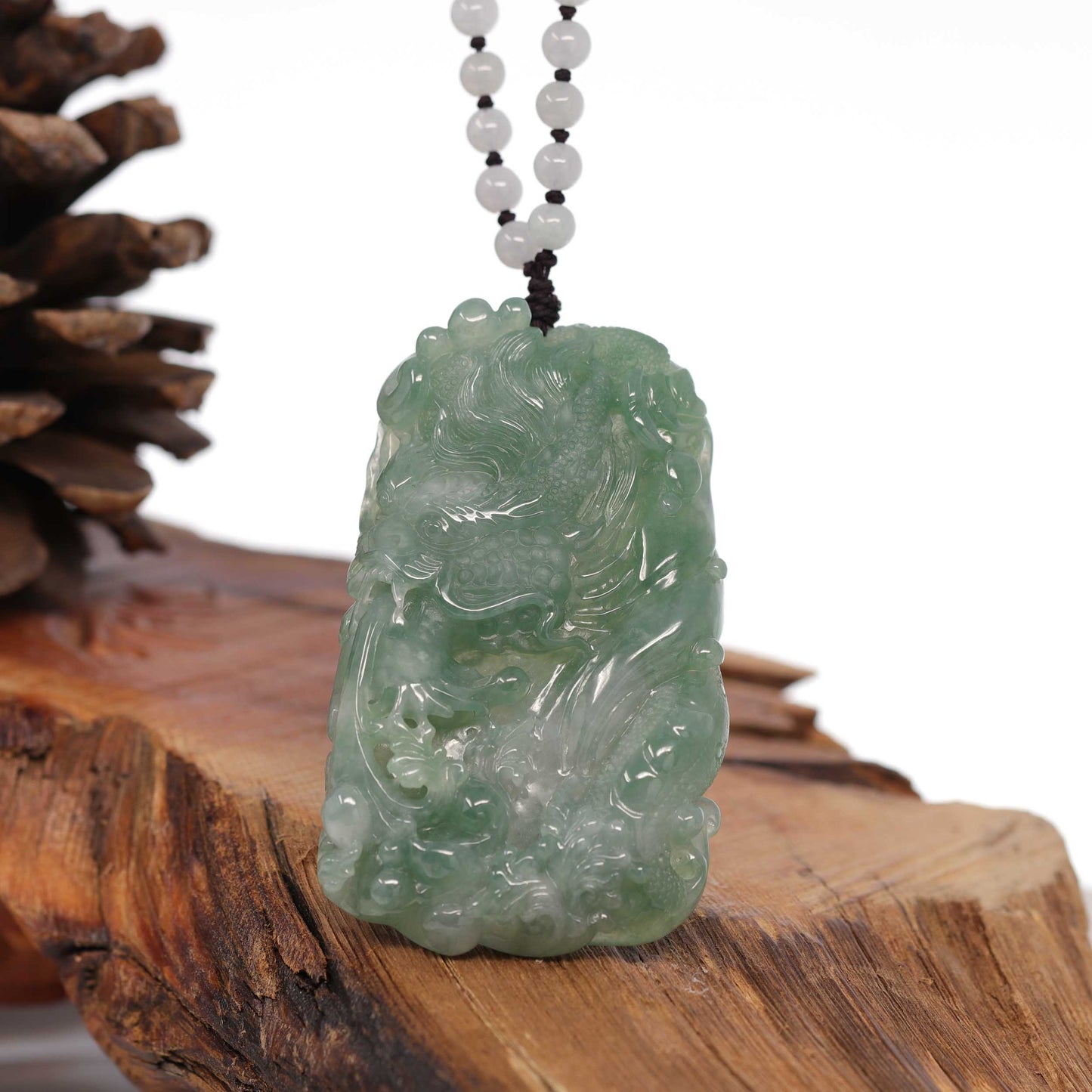 Natural Jade Jadeite Pendant Dragons Feng Shui Circle with chain and bag
