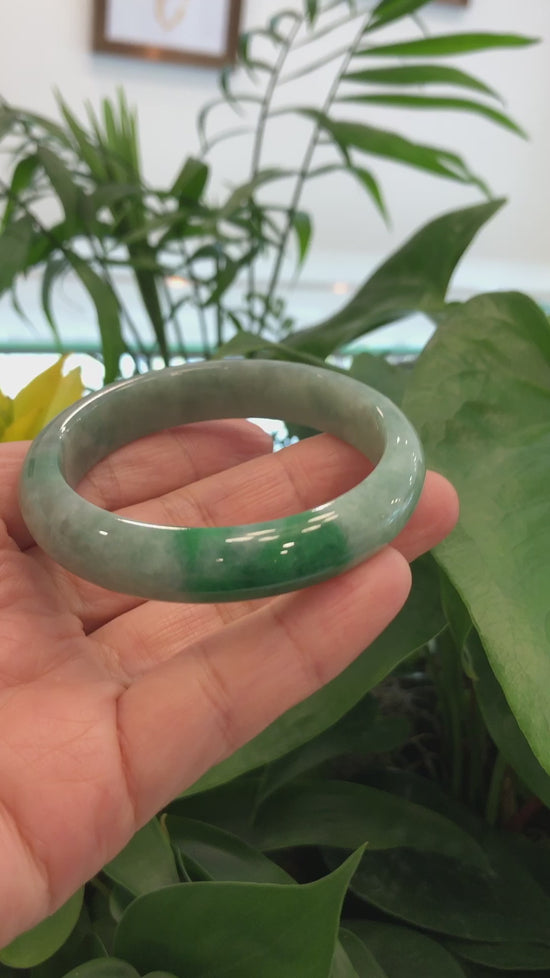 Load and play video in Gallery viewer, RealJade Co.® &amp;quot;Classic Bangle&amp;quot; Forest Green Natural Burmese Jadeite Jade Bangle #439
