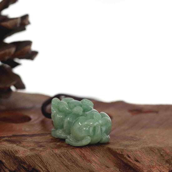 RealJadeCo. Pi Xiu Genuine Burmese Green Jadeite Jade PiXiu Pendant Necklace (FengShui Lucky)