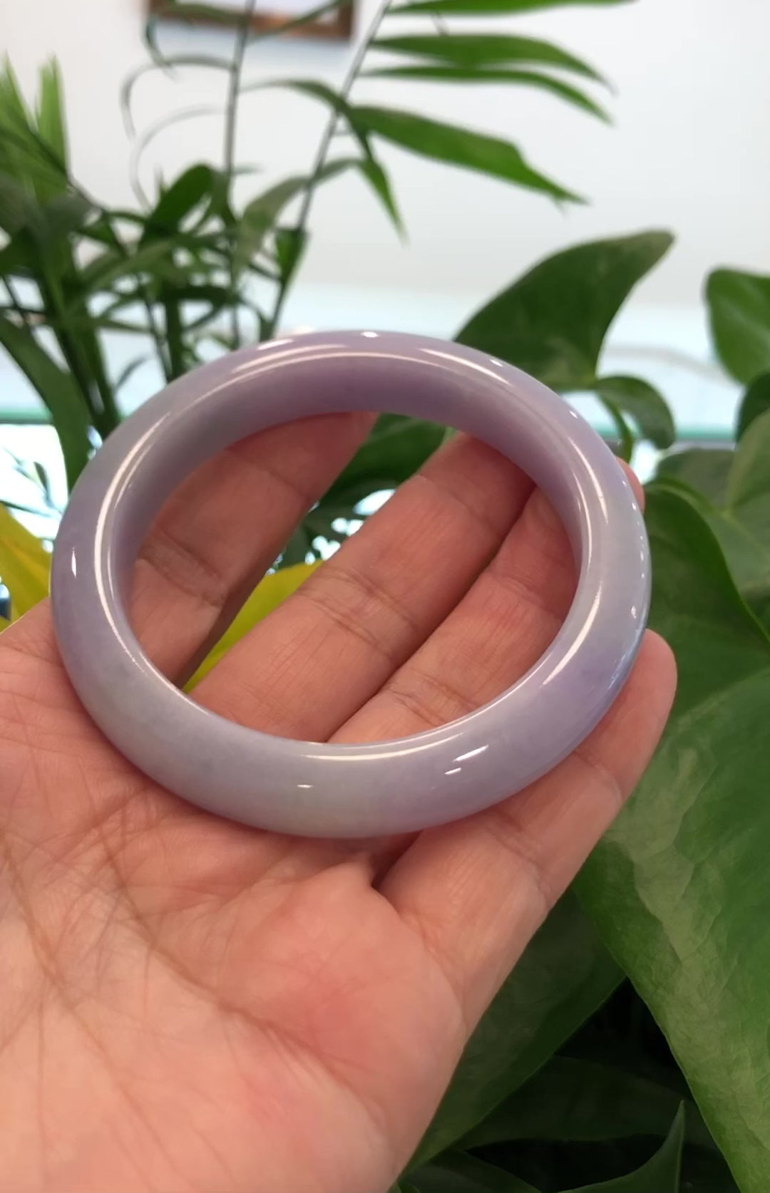Load and play video in Gallery viewer, RealJade® Co. &amp;quot;Classic Bangle&amp;quot; Purple Lavender Natural Jadeite Jade Bangle ( 60.44 mm )#595
