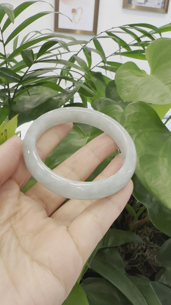 Load and play video in Gallery viewer, RealJade® Co. &amp;quot;Classic Bangle&amp;quot; Genuine Burmese Green Jadeite Jade Bangle Bracelet (56.81mm) #971
