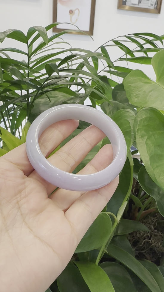 Load and play video in Gallery viewer, Purple Lavender Natural Jadeite Jade Bangle (58.56 mm) #951
