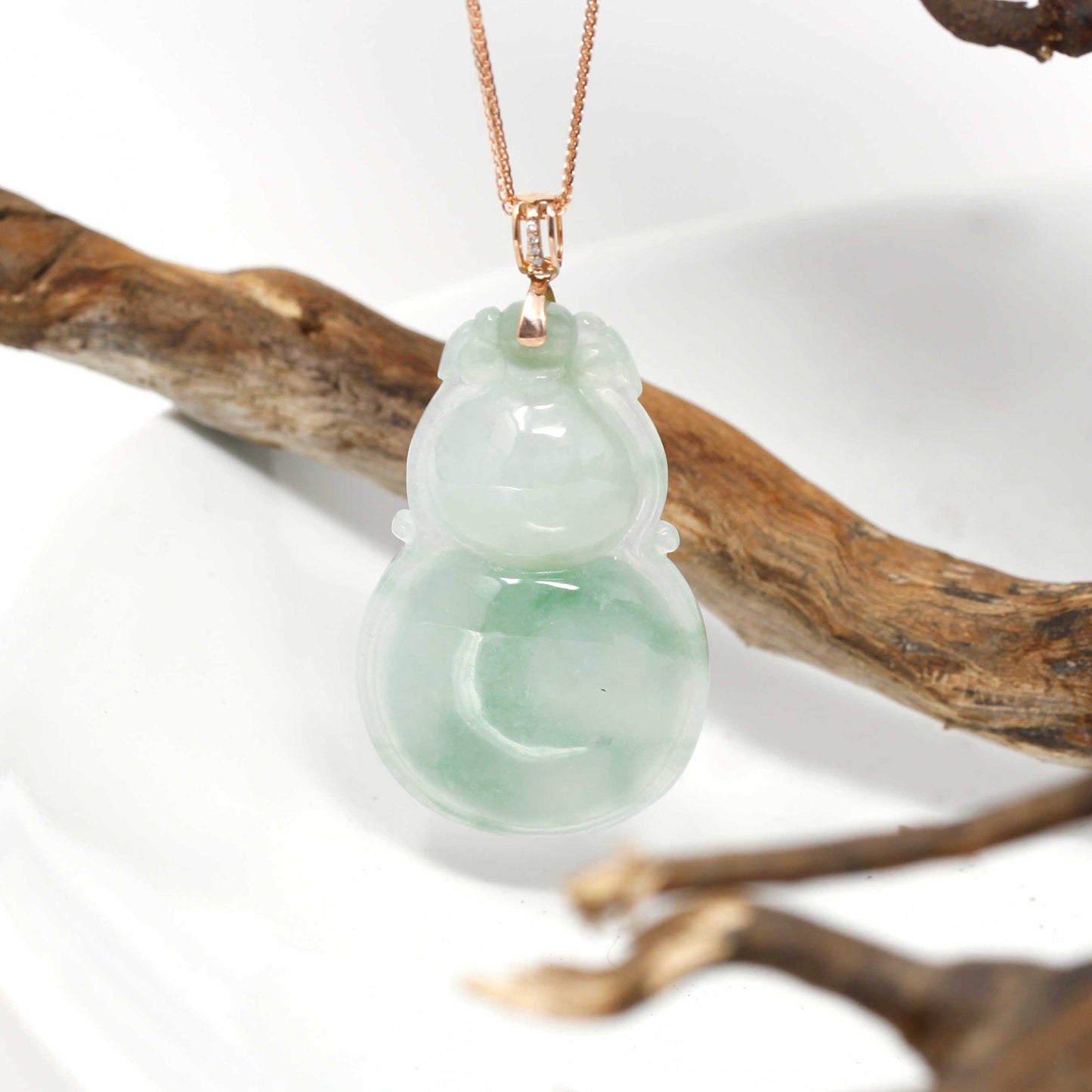 Load image into Gallery viewer, Genuine Green Jadeite Bottle Gourd Pendant Necklace With 18k Rose Gold Diamond Bail
