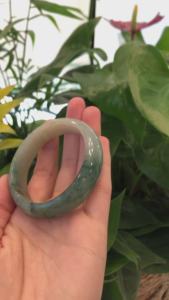 Load and play video in Gallery viewer, Genuine Burmese Ice Blue-green Jadeite Jade Oval Bangle (56.74 mm) #291
